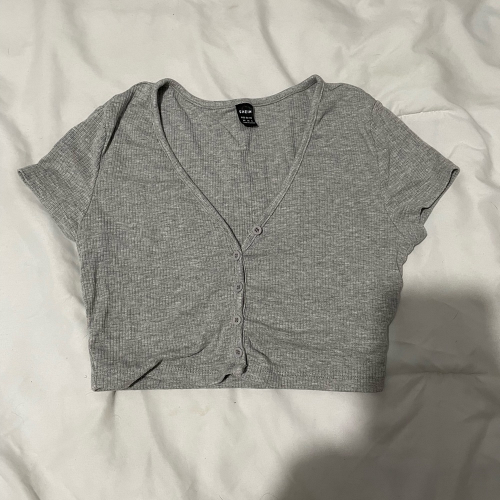 women’s crop top T